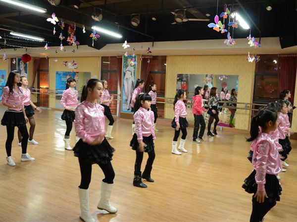 如何做一个会营销的网站建设设计？